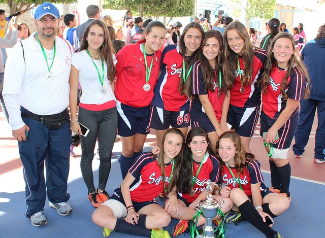 数览成绩单｜从2024消费数据看我国超大规模市场潜力与优势.