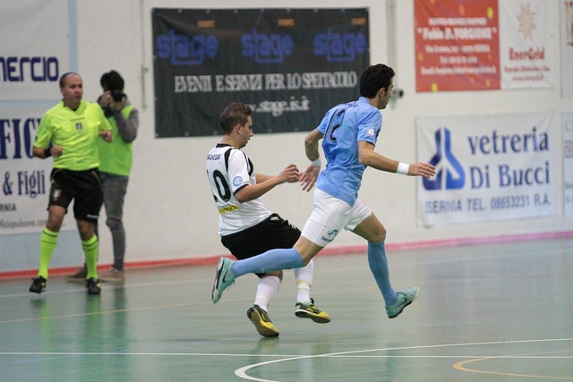 刷新亚洲纪录！高亭宇摘速度滑冰男子100米金牌.